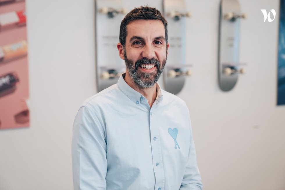Rencontrez Sébastien, Senior Director People & Culture EMEA & Latam - Kendo Brands France (LVMH)