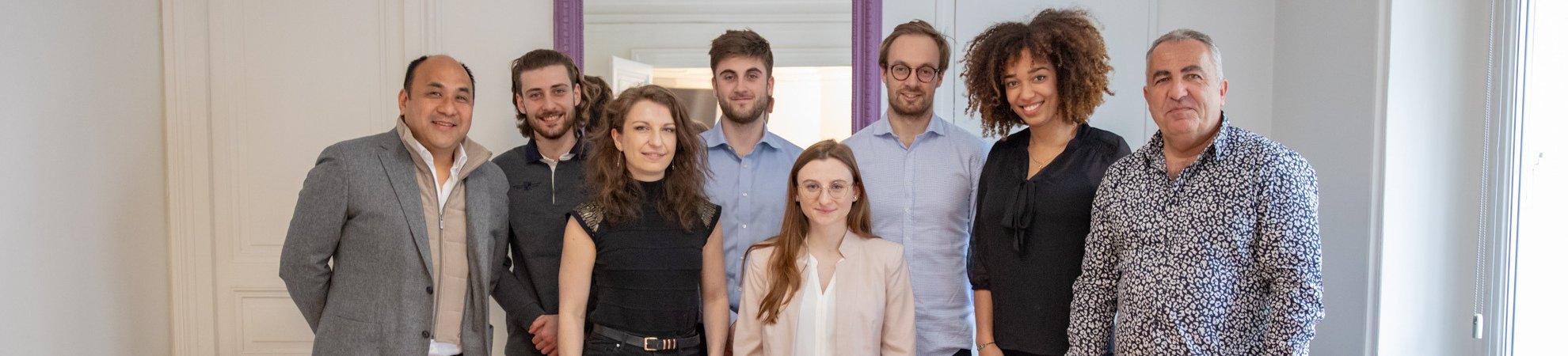 Stage e-retailer