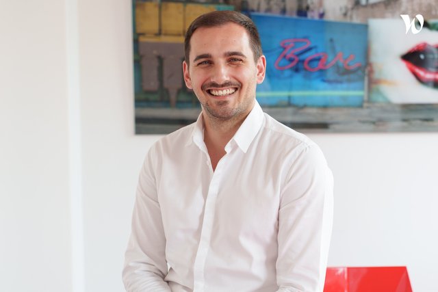 Rencontrez Romain, Négociateur service transactions - Benedic