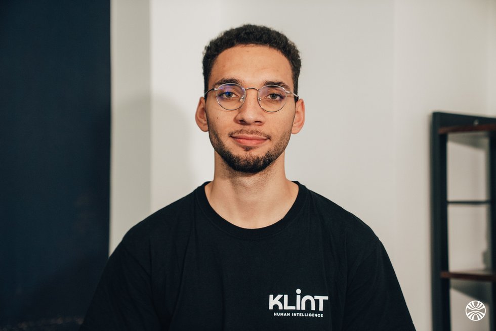 Rencontrez Leeroy, Consultant IA - Klint