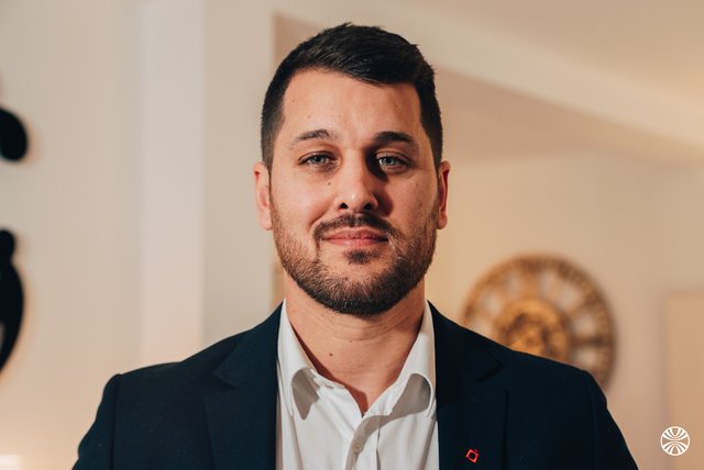 Rencontrez Mathieu, Responsable d'Agence - Maisons Pierre