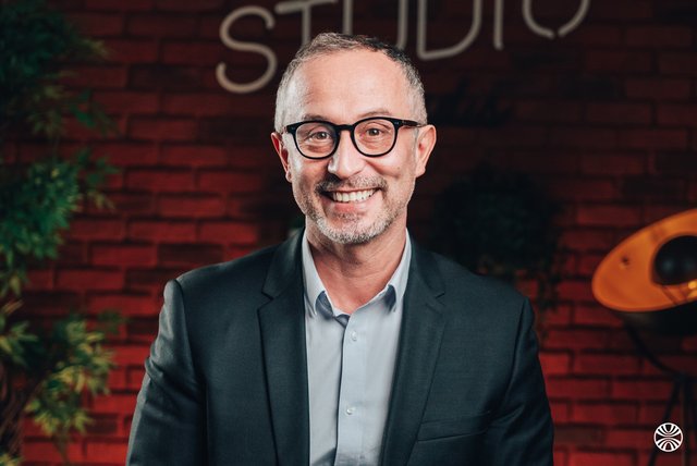 Rencontrez Velibor, Responsable des ventes Grands Comptes - Sewan