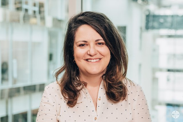 Rencontrez Laura, Directrice - Twelve Consulting