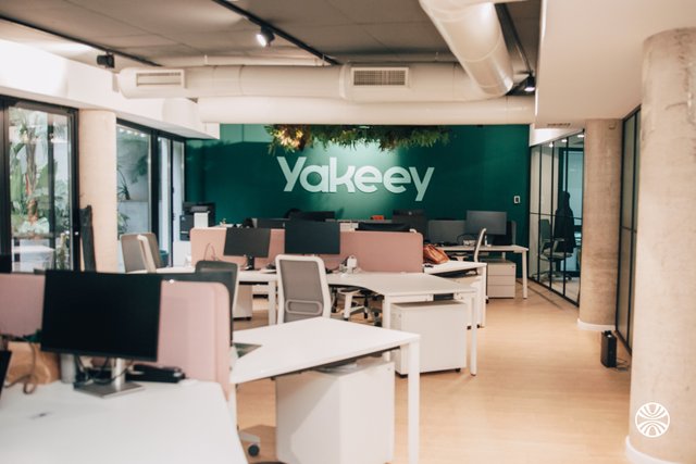 YAKEEY