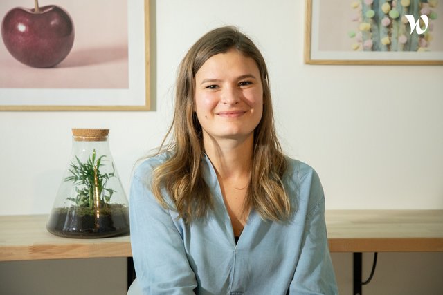 Rencontrez Emma, Chef de mission - AGK