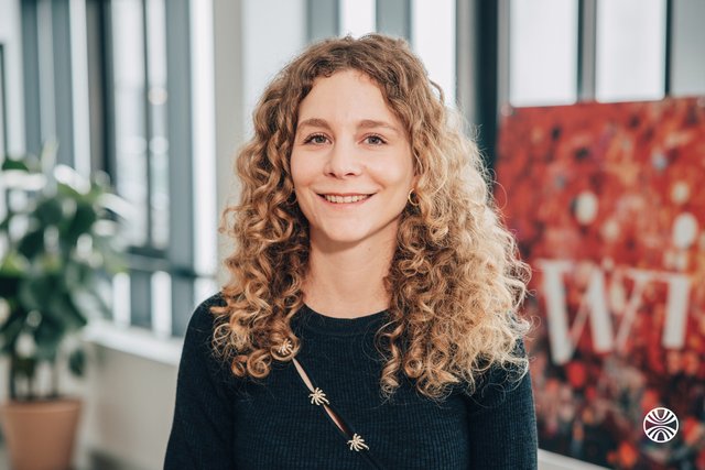 Rencontrez Eloise, Business Lead - WITH