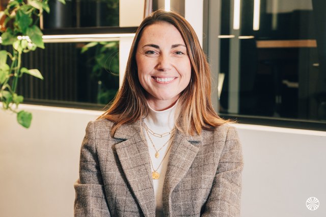 Rencontrez Lydwine, Directrice growth et e-commerce - DNG