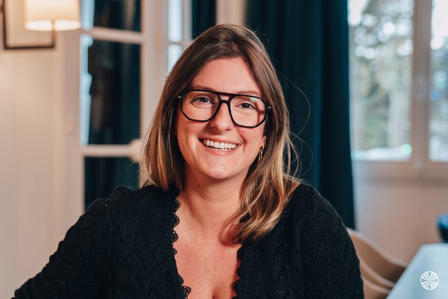 Rencontrez Eva, Commerciale - Tapbuy