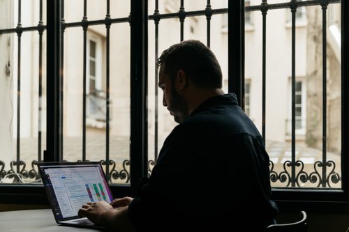 Espagne : le télétravail en prison, un modèle généralisable ?