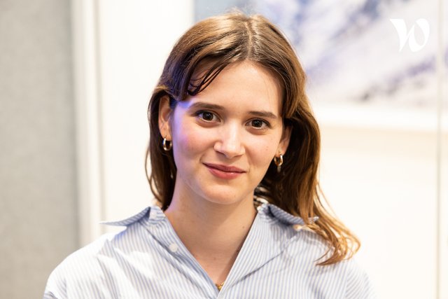 Meet Rencontrez Julie, Head of Growth - EmailClub