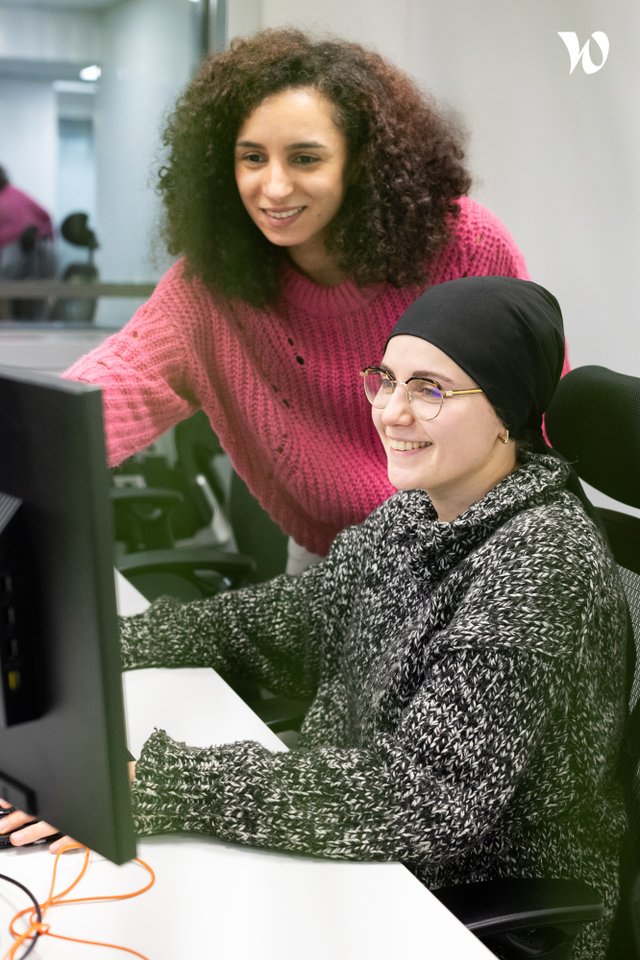 Petits dejs ramenés au bureau le matin, heureusement les abonnements à la salle de sport Neoness sont offerts à tous les salariés. - CertiNergy & Solutions