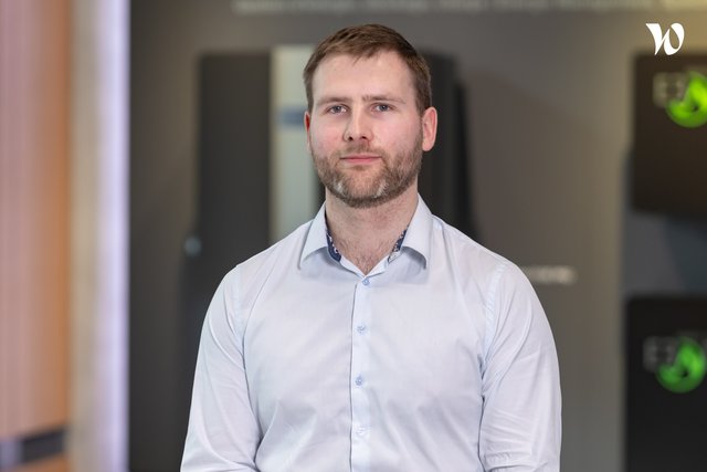 Rencontrez Simon, Software Development Team Leader Web and Mobile - Hager Group