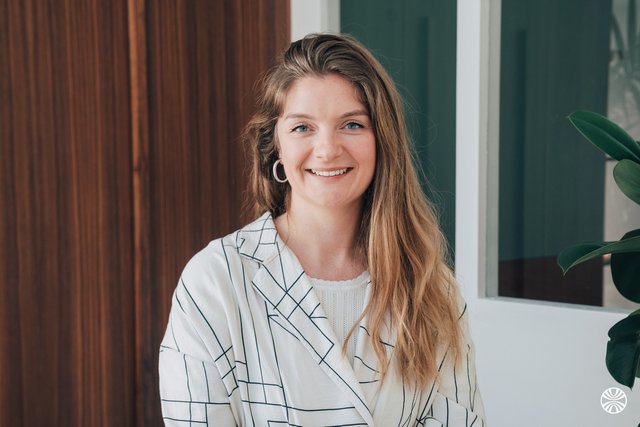 Rencontrez Sybil, Head of Sales - Plum