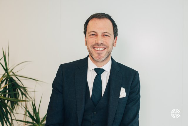 Rencontrez Alban, avocat directeur associé en droit économique, Paris-La Défense - Fidal