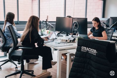Stracker
