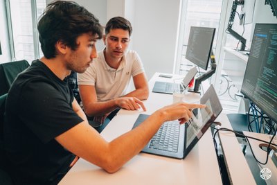 Senior Full Stack Engineer – H Company – Permanent contract in Paris