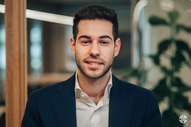 Rencontrez Yassine, Manager Evaluation - Crowe HAF