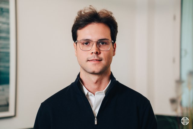 Meet Paolo, Analyst - Clipperton