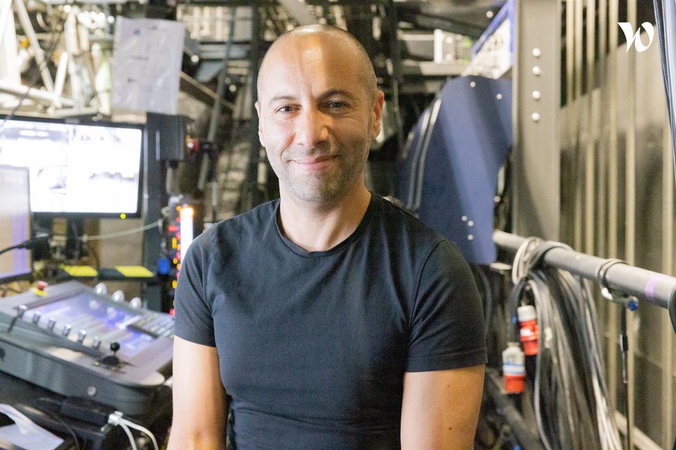 Meet Salim, Set Technician - STAGE ENTERTAINMENT FRANCE