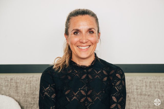Rencontrez Caroline, Directrice des Ressources Humaines - Les Parents Zens