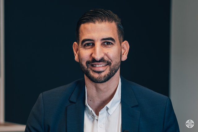 Rencontrez Nabile, Directeur de l'Agence de Montayral (47) - Banque Populaire Occitane