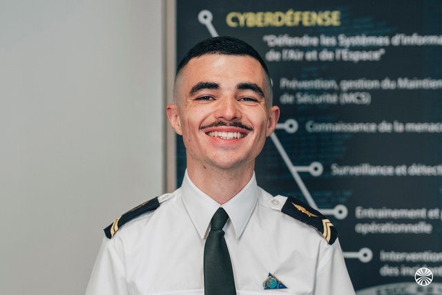 Rencontrez Axel, Administrateur des sytèmes d'informations - Commandement de la Cyberdéfense (COMCYBER)