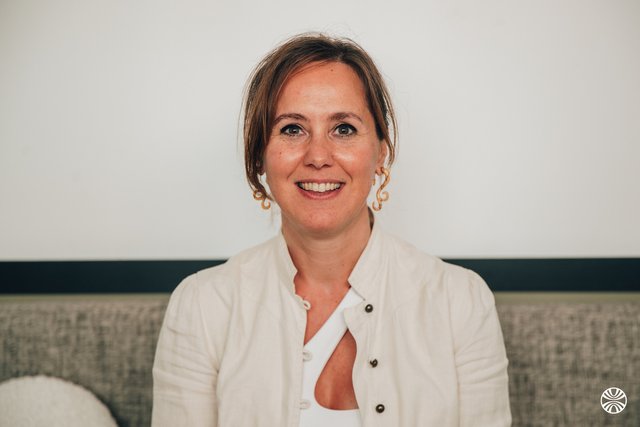 Rencontrez Anne-Sarah, Directrice de l'activité crèche  - Les Parents Zens