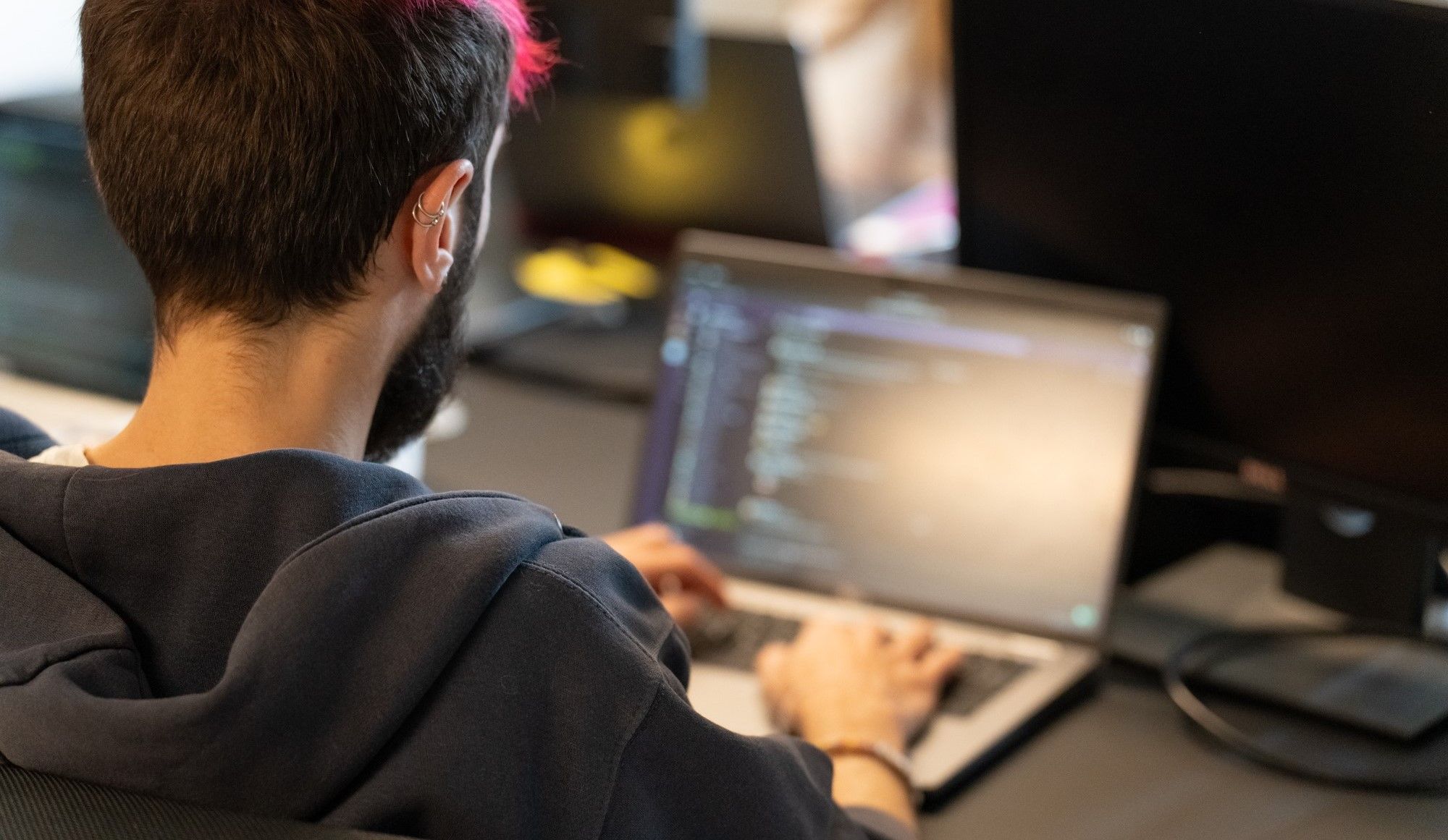 Maxime, développeur le jour, recruteur tech le soir