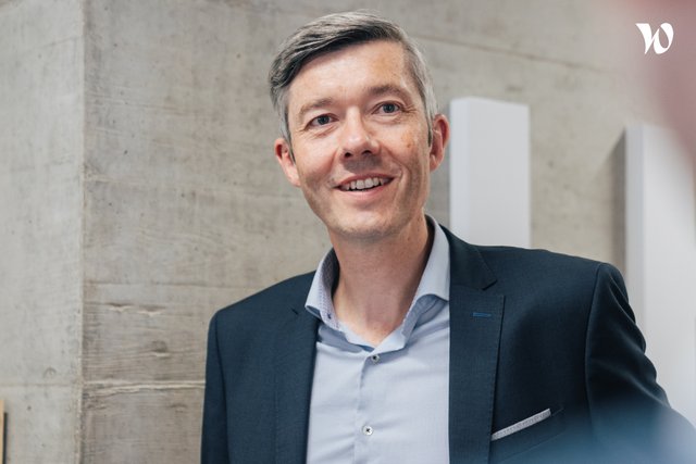 ADECCO France / DW02