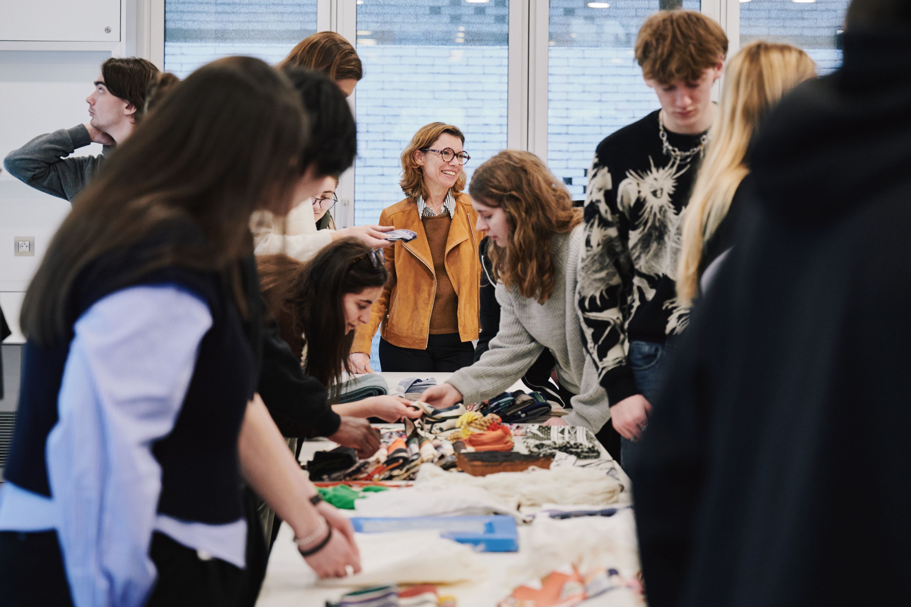 Chez Hermès, l’ingénieur est au service de la création. Impliqué dans une expérience de haute qualité, il fait dialoguer tradition, innovation et savoir-faire. 