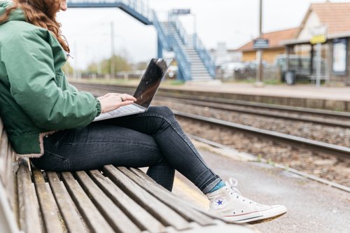 Télétravail : non, les jeunes ne sont pas près de déserter les grandes villes