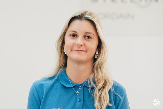 Rencontrez Elisa, Assistante RH Usine - Stellantis