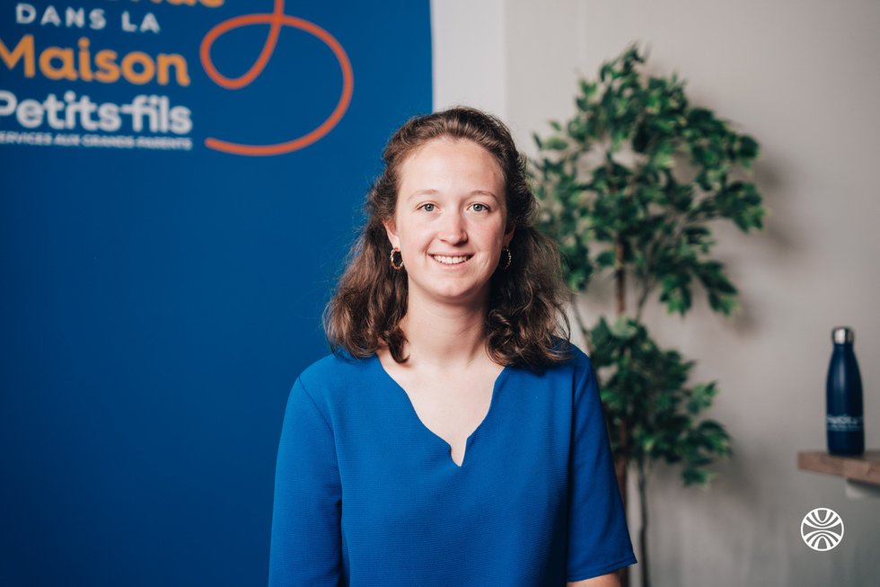 Rencontrez Maylis, Responsable de Secteur - Petits-fils