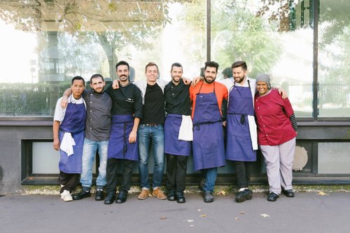 Emplear a refugiados en la cocina, el proyecto de Les Cuistots Migrateurs