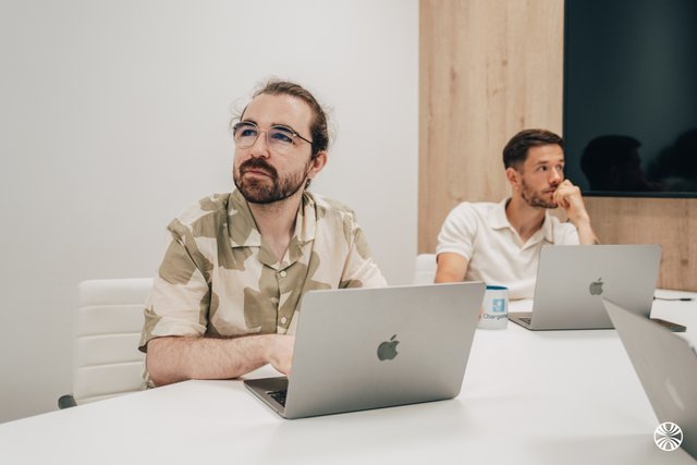 Groupe Brakson (Chargemap, Mister EV, Saabre)