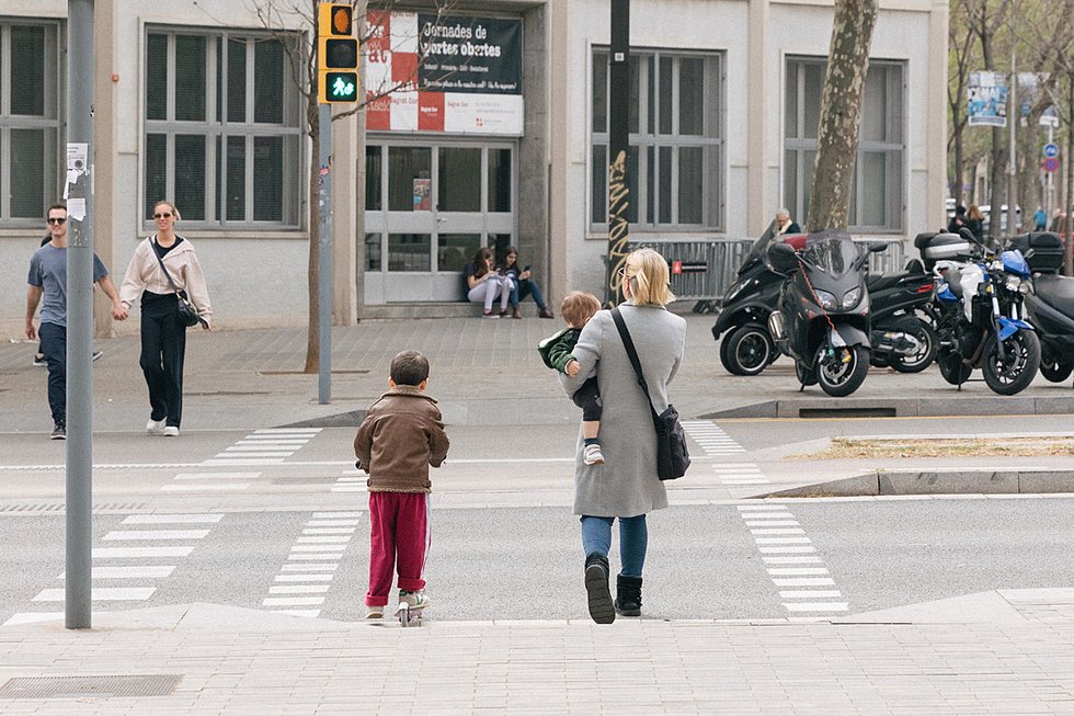 Retraso de la maternidad: el impacto de la inestabilidad laboral