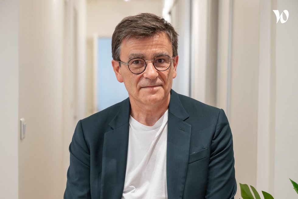 Rencontrez Emmanuel, Senior Partner et Responsable RH - 4icom