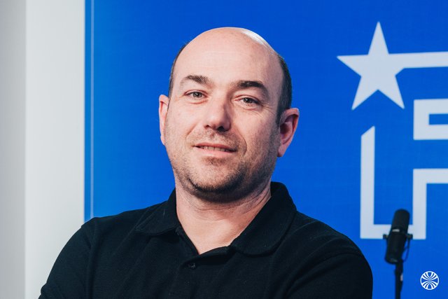 Rencontrez Sebastien, Redacteur en chef - ADVERSPORT GROUP