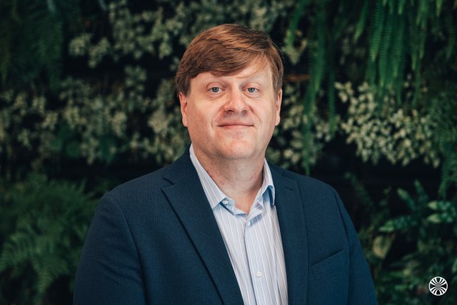Rencontrez Stephane, Directeur - Orphoz