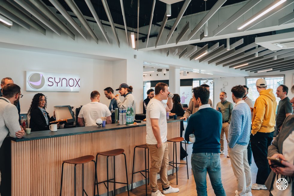 Synox
