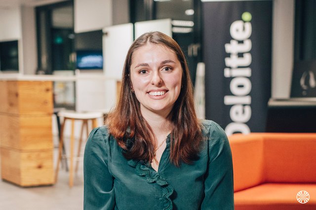 Rencontrez Lisa, Senior Tax Consultant - Deloitte General Services