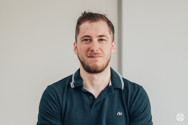 Rencontrez Loïc, Gestionnaire - PACK Solutions