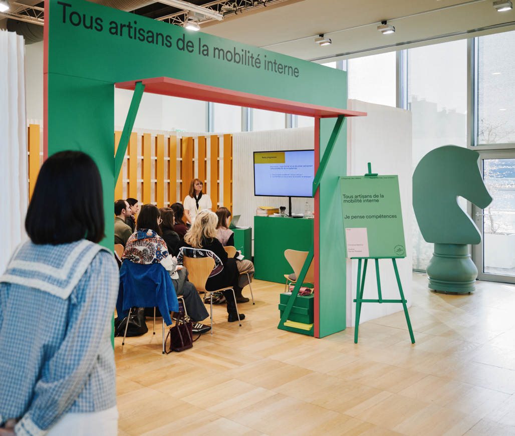 Chez Hermès, la mobilité interne se vit comme un chemin, façonné par les rencontres, la curiosité et l’envie d’explorer.