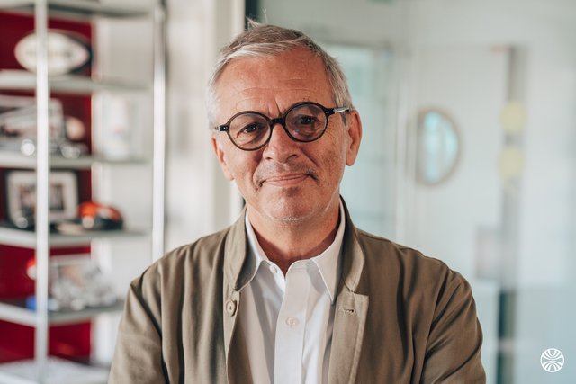 Rencontrez Frédéric, Co-fondateur - Hopscotch Groupe