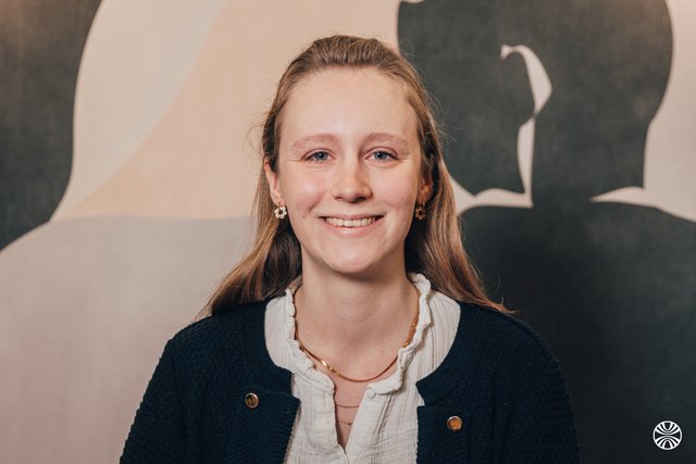 Meet Flavie, Data Analyst & BI - ARMIS