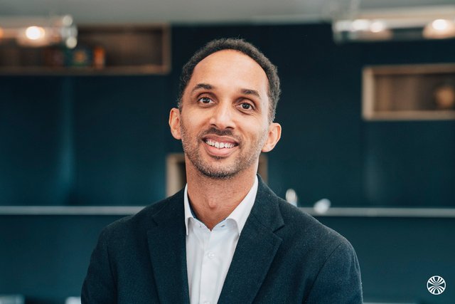 Rencontrez Nathanaël, DG et Co-fondateur - OfficeRiders