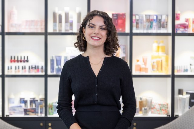 Rencontrez Maëva, Chef de produit - Wella France