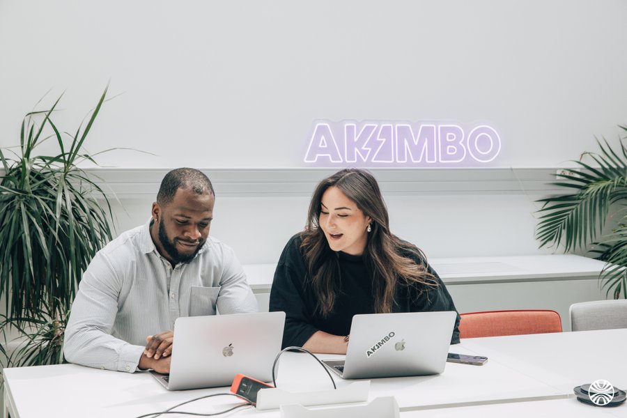 Akimbo