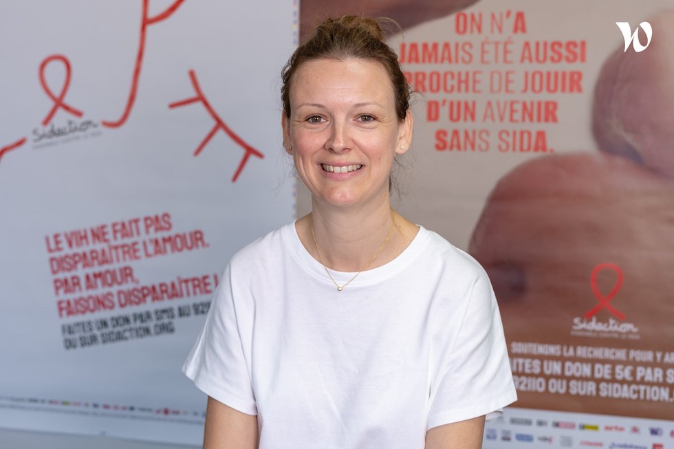 Rencontrez Cécile, Responsable du pôle RH, MG & Juridique - Sidaction