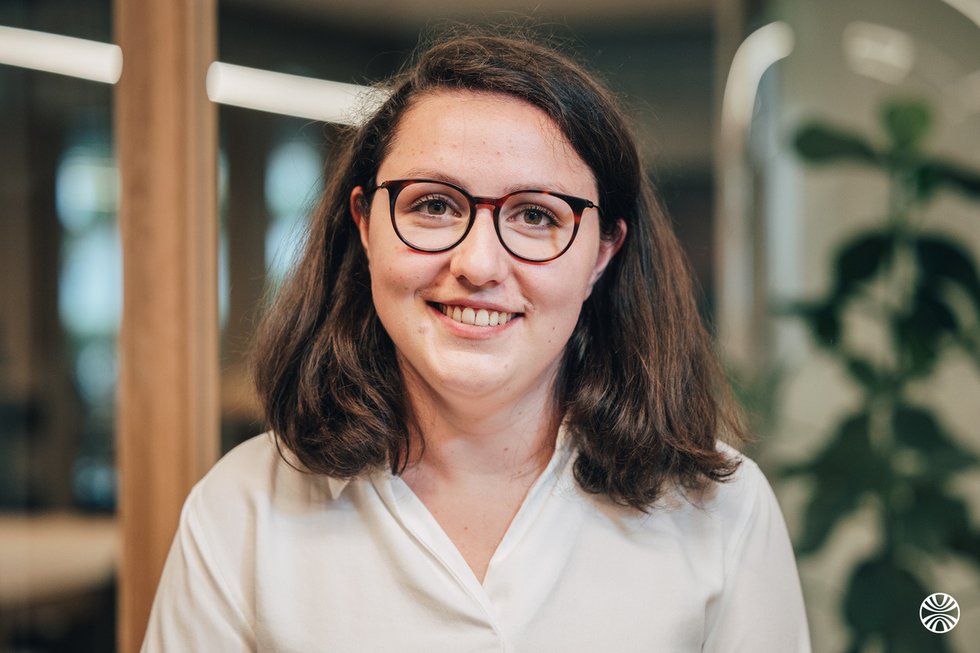 Rencontrez Léa, Junior Performance Finance - Crowe HAF
